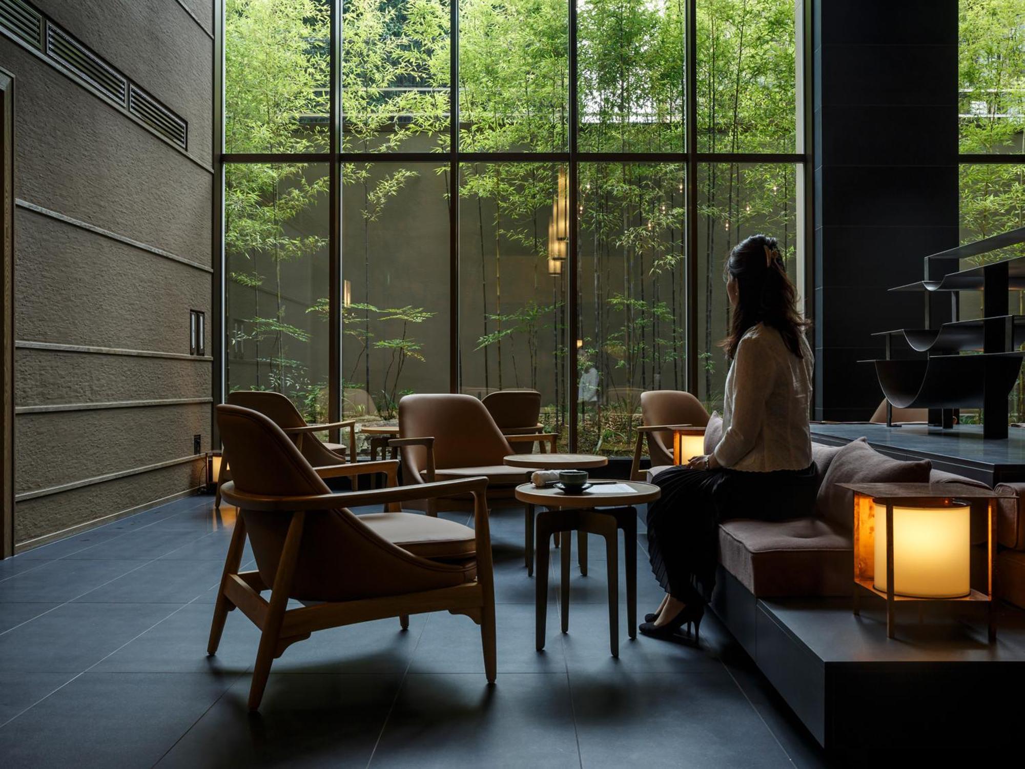 โรงแรมเดอะ เซเลสไทน์ เกียวโต กีอง ภายนอก รูปภาพ Interior of the hotel
