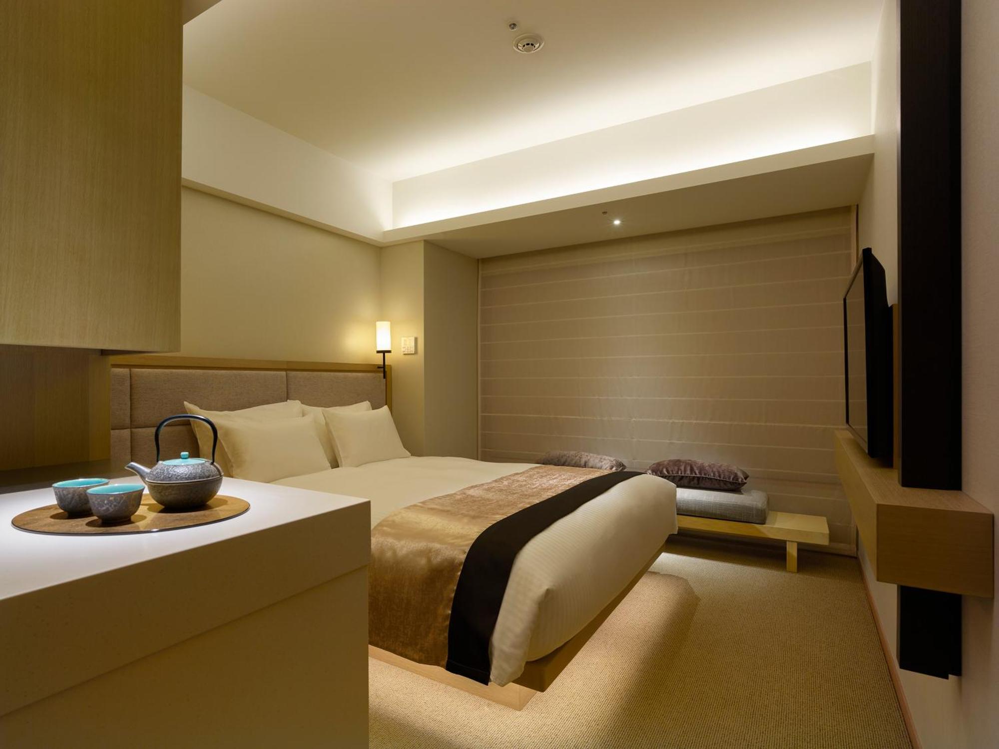 โรงแรมเดอะ เซเลสไทน์ เกียวโต กีอง ภายนอก รูปภาพ A room at the hotel